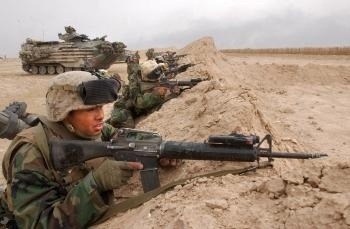 Americkí vojaci pri útoku na Irak