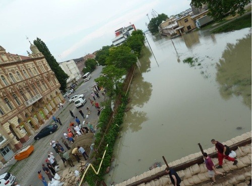 Povodňová situácia v Komárne,