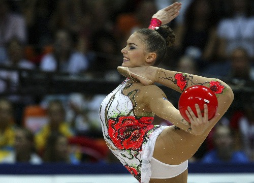 Takéto výkony podávala Alina počas gymnastickej kariéry.