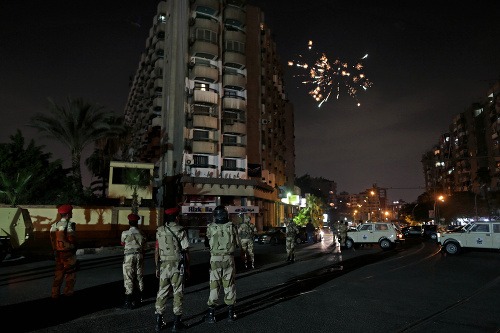 Armáda zvrhla prezidenta Mursího