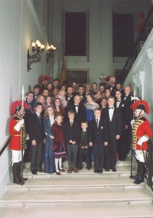 Rodina Habsburgovcov v roku 2012.