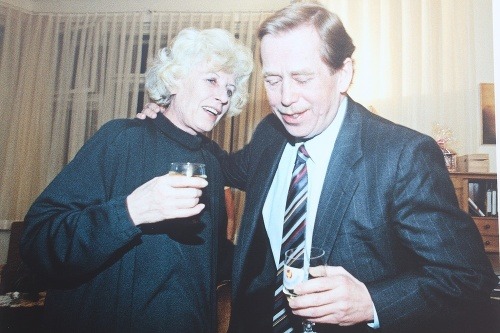 Václav Havel s prvou manželkou Olgou.
