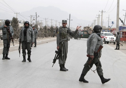 Samovražedný útok Talibanu: Pri
