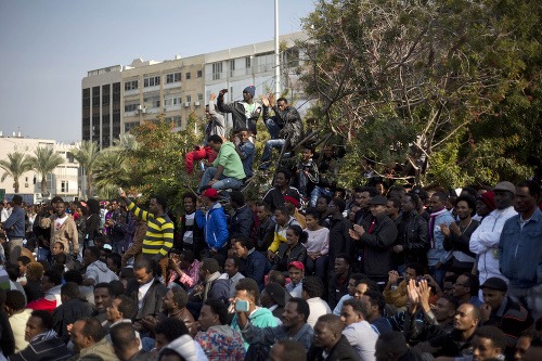 Protesty utečencov v Tel