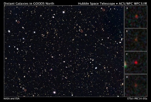 Teleskop objavil aj štyri nezvyčajné galaxie.