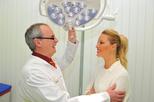 Za kým chodia celebrity