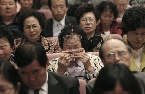 Počet obetí stroskotaného juhokórejského