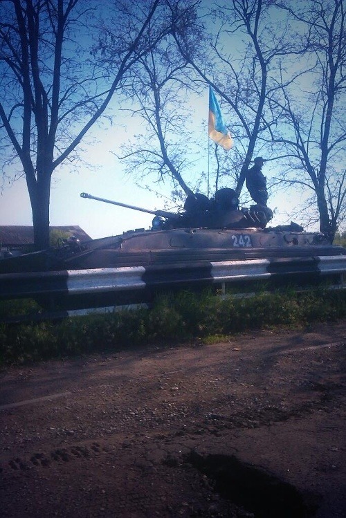 Ukrajinské tanky v Mariupole