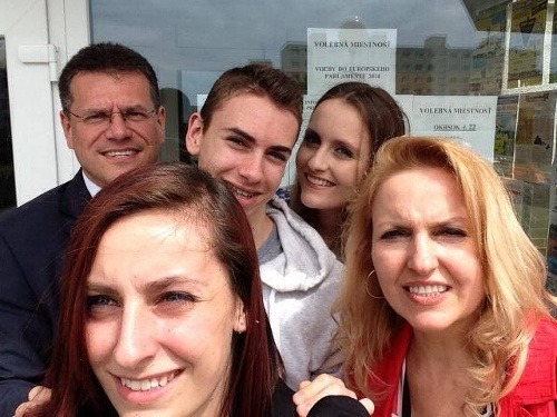 Selfie eurokomisára Maroša Šefčoviča