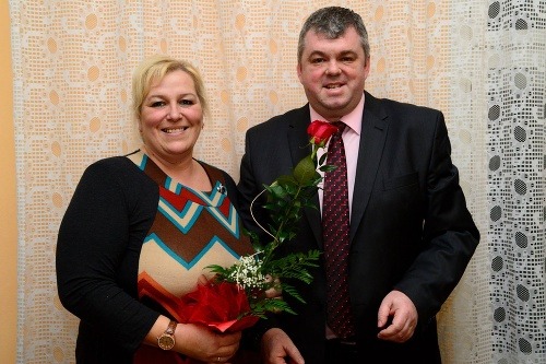 Obecná poslankyňa a učiteľka Derďaková so starostom Komjatíc