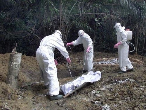 Ebola straší celý svet: