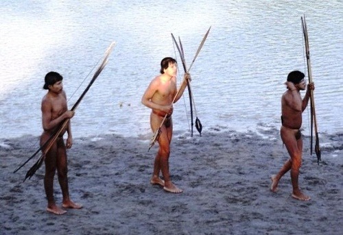 Domorodci z Amazonského pralesa
