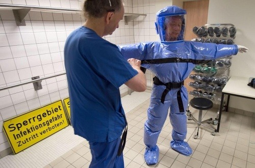 Ebola straší Európu: Po