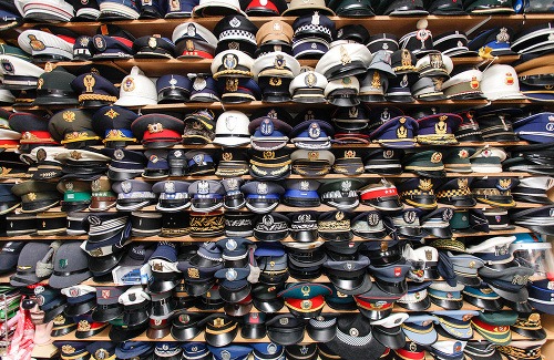 Najrozsiahlejšia zbierka policajných čiapok
