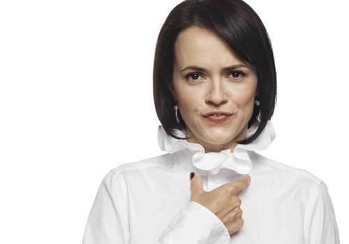 nedá sa – rukou v odfotenej forme urob pohyb od seba k sebe až na hruď a popri tom vyslov slovo „haf“ a nezabudni na mimiku