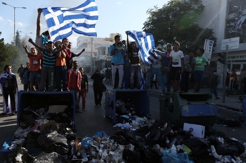 Chaos v Aténach: Rómovia