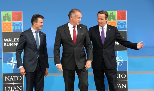Kiska sa na summite stretol aj s bývalým šéfom NATO Rasmussenom a britským premiérom Cameronom