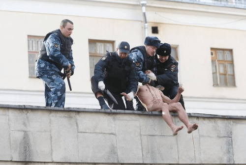 Šialený protest ruského van