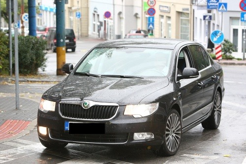 Škoda Superb Mariána Kovačócyho (SMER)