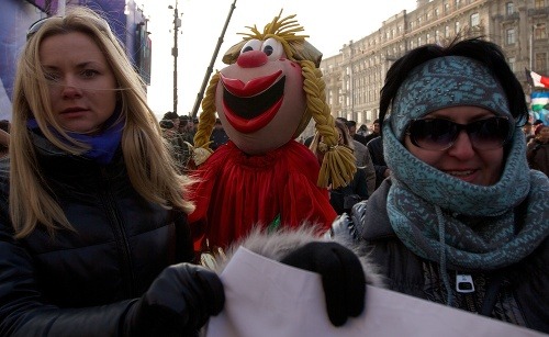 Desaťtisíce Rusov pochodovali v