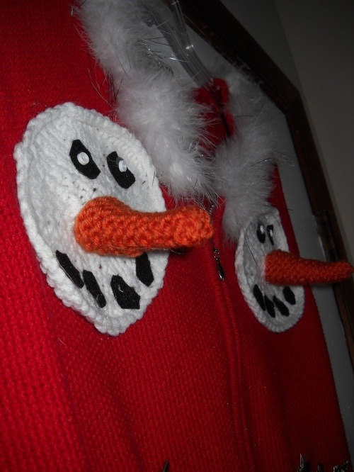 Nenápadný teplý svetrík na spestrenie vianočnej pohody