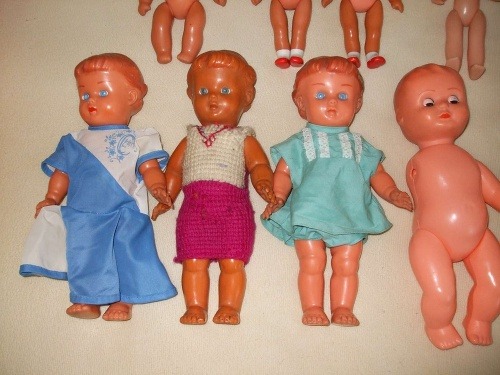Oranžové bábiky so žmurkacími očami!