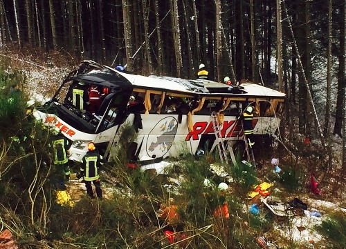 Zrážka autobusu v Nemecku