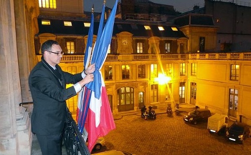 Vlajky na ministerstvách sú od včera na pol žrde