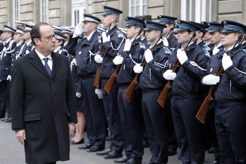 Vo Francúzsku pochovali policajtov,