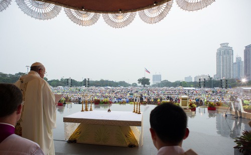 Pápež zakončil návštevu Ázie