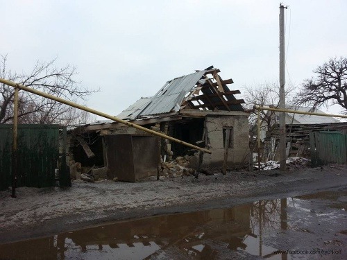 Zničené domy v Luhansku