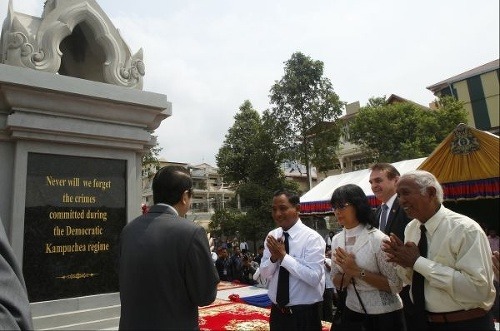 Koncom marca v múzeu odhalili pamätník obetiam režimu