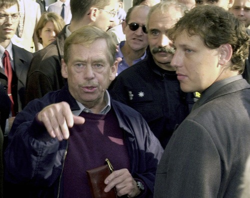 S bývalým prezidentom Václavom Havlom v roku 2000.