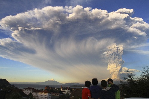 VIDEO Čilská sopka spôsobila