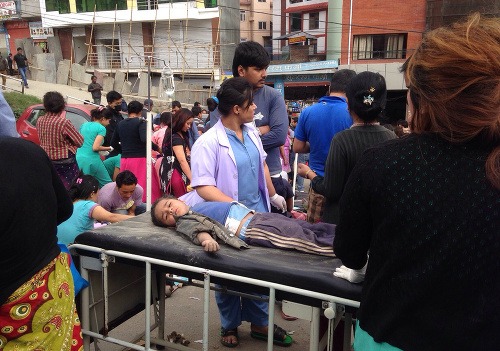 Nepál postihlo zemetrasenie