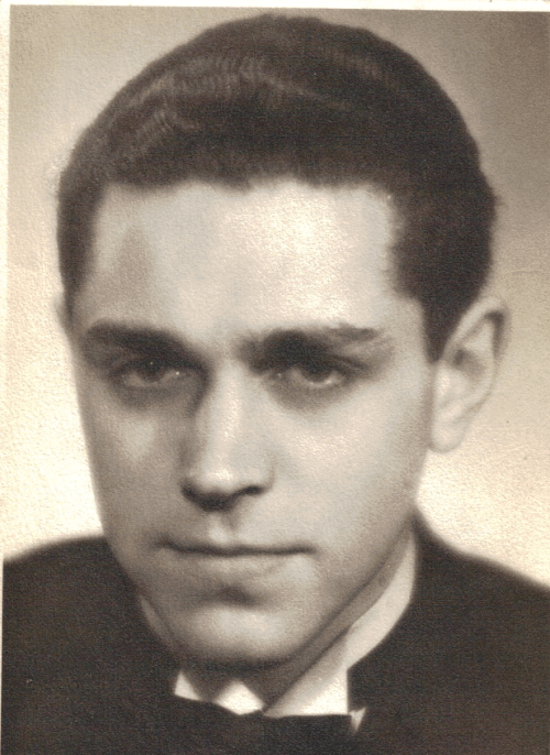 Pavel Branko na maturitnej fotografii
