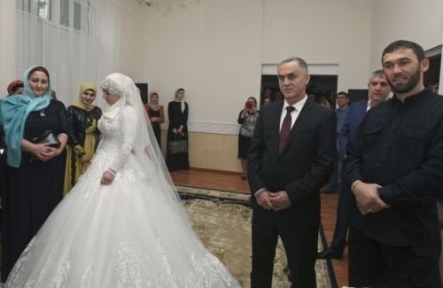 Škandalózna svadba v Rusku: