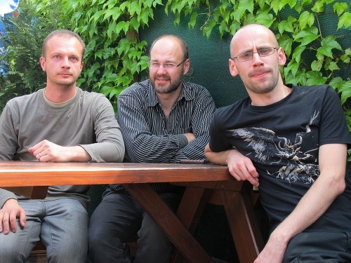 Slovenský výskumný tím (zľava Vladimír Šimo, Dušan Starek, Matúš Hyžný)
