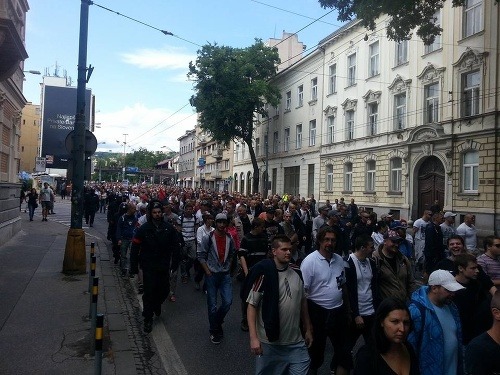 Takto to vyzeralo v uliciach Bratislavy na ostatnom proteste v júni.