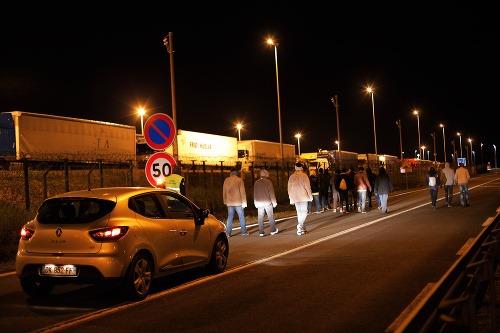 Do eurotunela v Calais
