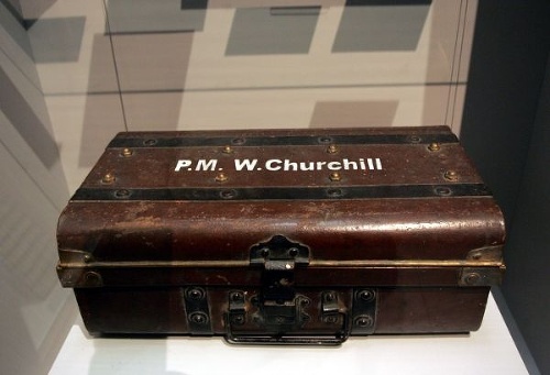 Príručný kufrík Churchilla, ktorý mal na konferencii