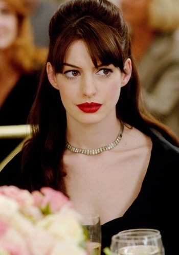 Anne Hathaway si zahrala vo filme Diabol nosí Pradu, keď mala 24 rokov. 