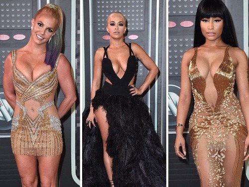Známe krásky si dali na výbere outfitov záležať. Tradične nechýbali róby s extrémnymi výstrihmi. Prednosti tentokrát ukázali Britney Spears (33), Rita Ora (24) a Nicki Minaj (32).