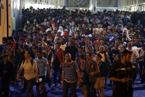 Tisíce migrantov prišli do