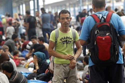 Migranti na stanici Keleti.