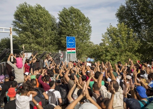 Maďarsko vyhlásilo krízový stav: