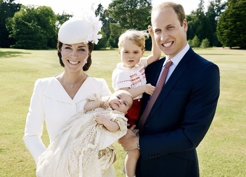 Kate, William a ich dve deti.