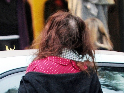Vlasy Heleny Bonham Carter vyzerajú katastrofálne. 