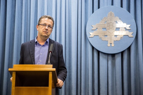 Tlačovky sa zúčastnil aj minister obrany Martin Glváč
