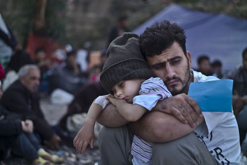 Po Sýrčanoch utekajú do Európy najmä Afganci